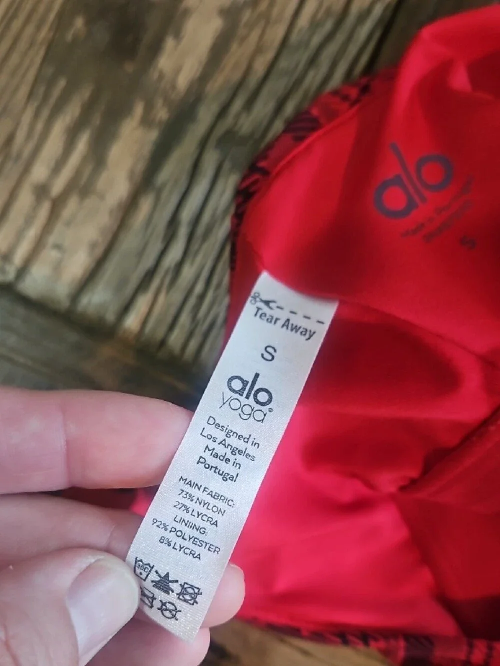 ALO Yoga Red Plaid Scoop-Back Sports Bra Size Small